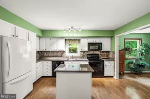 8 Granger Ln, Coatesville, PA 19320 - Photo 12