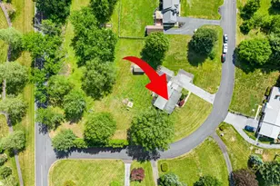 23 Country Ln, Pottstown, PA 19465 - Photo 2