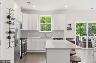 339 Foundry St, Phoenixville, PA 19460 - Photo 18