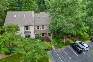 802 Weatherstone Dr, Paoli, PA 19301 - Photo 2