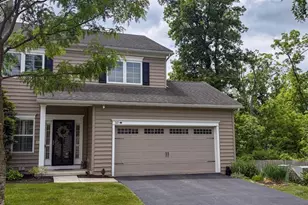 50 New Village Greene Dr, Honey Brook, PA 19344 - Photo 2