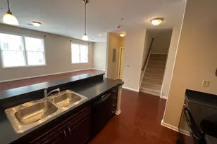136 Bridge St, Phoenixville, PA 19460 - Photo 2