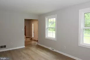 117 Midway Rd, Phoenixville, PA 19460 - Photo 8