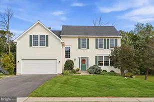 417 Greene Ln, Phoenixville, PA 19460 - Photo 2
