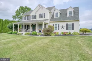 13 Birchwood Ln, Cochranville, PA 19330 - Photo 2