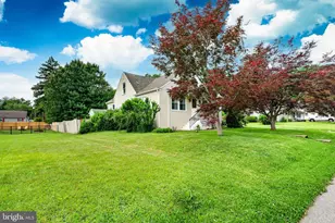 380 Atkins Ave, Coatesville, PA 19320 - Photo 2