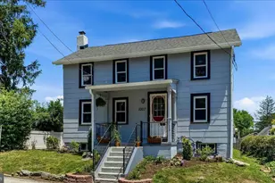 1007 Livingston Ave, Phoenixville, PA 19460 - Photo 2