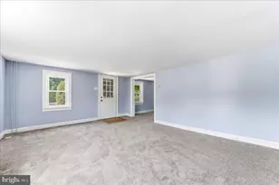 1007 Livingston Ave, Phoenixville, PA 19460 - Photo 6
