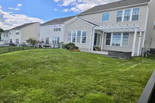 608 Empire Dr, Downingtown, PA 19335 - Photo 2
