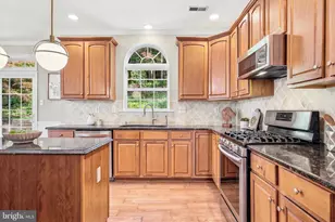 24 White Woods Ln, Malvern, PA 19355 - Photo 16