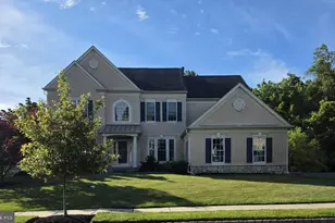 148 Magnolia Dr, Chester Springs, PA 19425 - Photo 2
