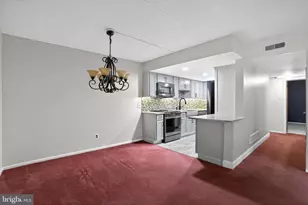 364 Summit House, West Chester, PA 19382 - Photo 8