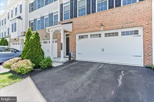 855 Stonecliffe Rd, Malvern, PA 19355 - Photo 2