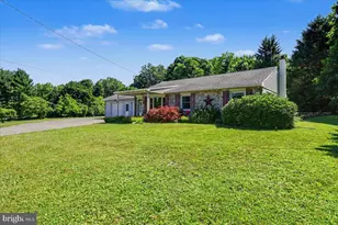 451 Saylors Mill Rd, Spring City, PA 19475 - Photo 2
