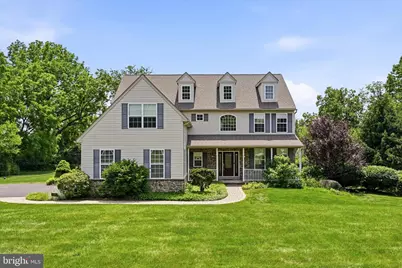 108 Cooper Hawk Drive, Coatesville, PA 19320 - Photo 2