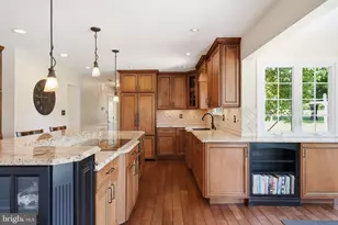 204 Readington Dr, Spring City, PA 19475 - Photo 32
