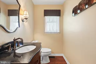 204 Readington Dr, Spring City, PA 19475 - Photo 54