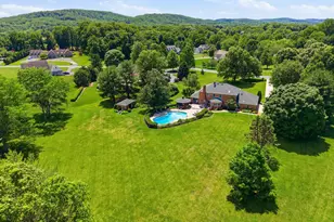 204 Readington Dr, Spring City, PA 19475 - Photo 118