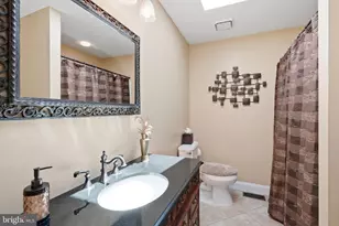 204 Readington Dr, Spring City, PA 19475 - Photo 72