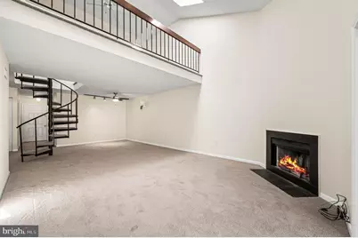 242 Valley Stream Lane, Chesterbrook, PA 19087 - Photo 2
