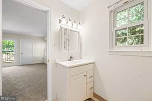 242 Valley Stream Ln, Chesterbrook, PA 19087 - Photo 16