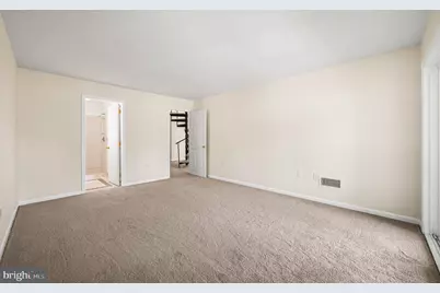 242 Valley Stream Lane, Chesterbrook, PA 19087 - Photo 14