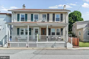 407 Walnut St, Parkesburg, PA 19365 - Photo 1