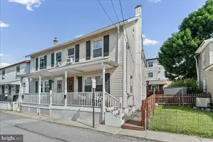 407 Walnut St, Parkesburg, PA 19365 - Photo 2