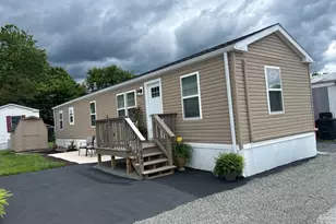 864 Buttonwood Ave, Spring City, PA 19475 - Photo 1