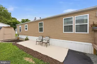 864 Buttonwood Ave, Spring City, PA 19475 - Photo 14