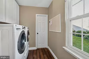 1409 Ashcom Dr, Downingtown, PA 19335 - Photo 16