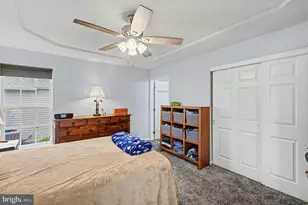121 N Yeingst Dr, Elverson, PA 19520 - Photo 12