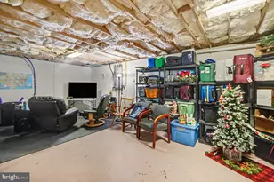 121 N Yeingst Dr, Elverson, PA 19520 - Photo 20