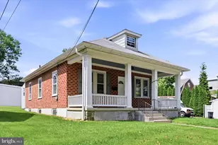 121 Sharpless St, West Chester, PA 19382 - Photo 1