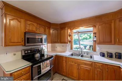 10 Sunset Lane, Phoenixville, PA 19460 - Photo 6