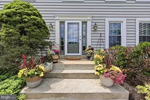 113 Whitney Dr, Avondale, PA 19311 - Photo 2