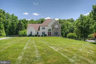 69 Meadowcroft Ln, Lincoln University, PA 19352 - Photo 2