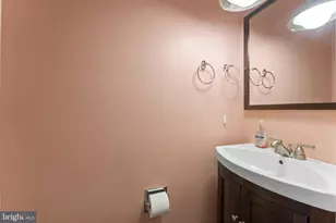 10 Elan Ln, Chesterbrook, PA 19087 - Photo 20