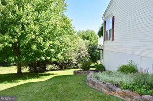 134 Maloney Terrace, Avondale, PA 19311 - Photo 4
