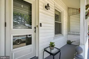 230 Milligan St, Phoenixville, PA 19460 - Photo 2