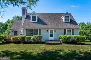 776 Cobb Hill Ln, Pottstown, PA 19465 - Photo 2