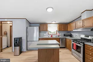 1 Orchard Ln, Spring City, PA 19475 - Photo 6