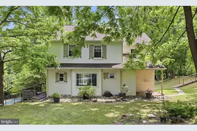 575 W Valley Road, Wayne, PA 19087 - Photo 2