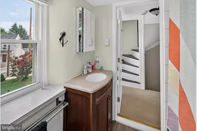 128 E High Street, Phoenixville, PA 19460 - Photo 16