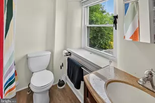 128 E High St, Phoenixville, PA 19460 - Photo 12