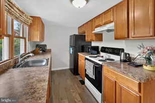 128 E High St, Phoenixville, PA 19460 - Photo 10