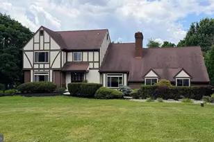 170 Lenora Ln, Downingtown, PA 19335 - Photo 2