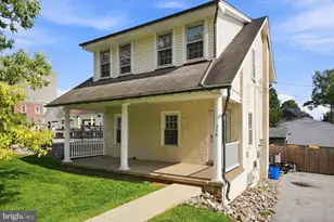 316 W Market St, West Chester, PA 19382 - Photo 2