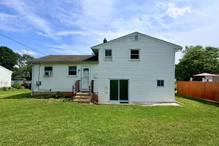 929 W Chestnut St, Coatesville, PA 19320 - Photo 4