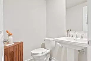 851 Pecan Rd, Spring City, PA 19475 - Photo 12